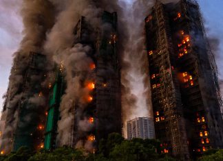 Incendio en Hong Kong deja decenas de muertos y cientos de desaparecidos Autoridades investigan el origen y detienen a tres sospechosos