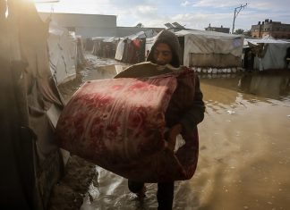Inundaciones agravan la crisis humanitaria en Gaza Lluvias inundan campamentos y afectan a miles en Gaza
