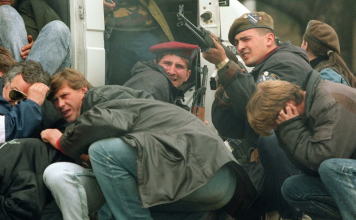 Italia investiga caso de turistas que pagaron para matar civiles en Bosnia Italia indaga denuncias sobre “caza humana” durante el asedio de Sarajevo