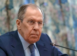 Lavrov acusa a Europa de respaldar el nazismo en Ucrania El canciller ruso denuncia discriminación contra la cultura rusa.