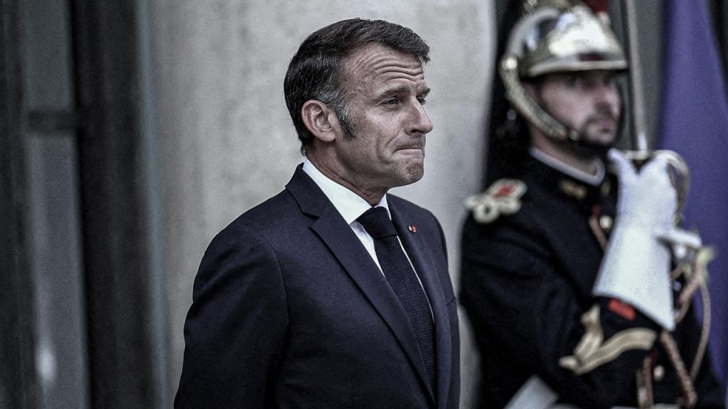 Encuesta revela que Macron solo cuenta con 11 % de aprobación