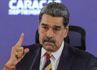 Maduro afirma que la ultraderecha venezolana desapareció del escenario político Nicolás Maduro anunció nueva fase organizativa con los Comités Bolivarianos de Base Integral (CBBI)