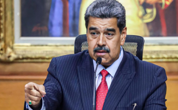 Venezuela alerta que EEUU amenaza la paz de toda América Latina Presidente de Venezuela denuncia que la escalada estadounidense viola el derecho internacional.