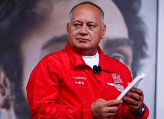 Venezuela revela operación de narcotráfico vinculada a la CIA Diosdado Cabello acusa a EEUU de usar Air America para enviar drogas a su propio territorio