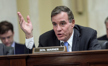 Ataque en el Caribe buscó eliminar sobrevivientes, afirma senador estadounidense Denuncian ataque estadounidense diseñado para matar a tripulantes de embarcación en el Caribe