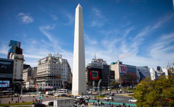 Expertos prevén inflación superior al 30 % en Argentina Informe del Banco Central estima inflación del 30,4 % para 2025