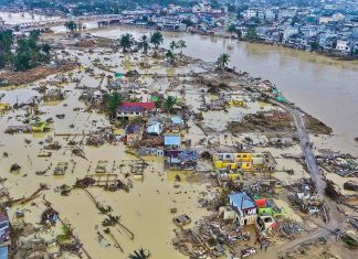 Inundaciones en Indonesia dejan 985 muertos y millones de damnificados Indonesia estima más de 3.000 millones de dólares en reconstrucción tras inundaciones