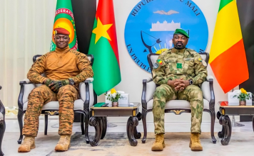 Mali y Burkina Faso responden a Trump con restricción de visados para ciudadanos de EEUU Las medidas entran en vigor tras la ampliación de la prohibición de viajes estadounidense