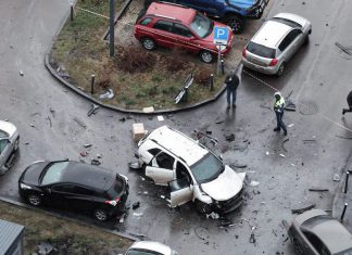 Moscú investiga si Ucrania está detrás del asesinato de general ruso La explosión causó graves daños en el automóvil y afectó a los autos cercanos