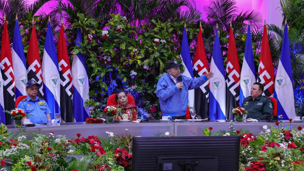 Copresidentes de Nicaragua hacen llamado a la paz y denuncian amenazas de EEUU