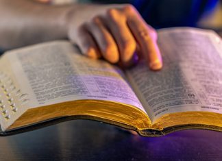 Organizaciones religiosas ratifican libertad para distribuir y leer Biblia en Nicaragua La Conferencia Evangélica Pentecostés de las Asambleas de Dios destacaron que han distribuido miles de Biblias