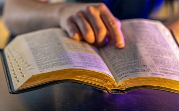 Organizaciones religiosas ratifican libertad para distribuir y leer Biblia en Nicaragua La Conferencia Evangélica Pentecostés de las Asambleas de Dios destacaron que han distribuido miles de Biblias