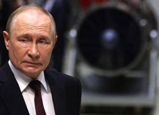 Rusia advierte que responderá firmemente al ataque con drones contra residencia oficial de Putin El Kremlin considera que el intento de ataque forma parte de una estrategia para escalar el conflicto y debilitar los esfuerzos diplomáticos en curso