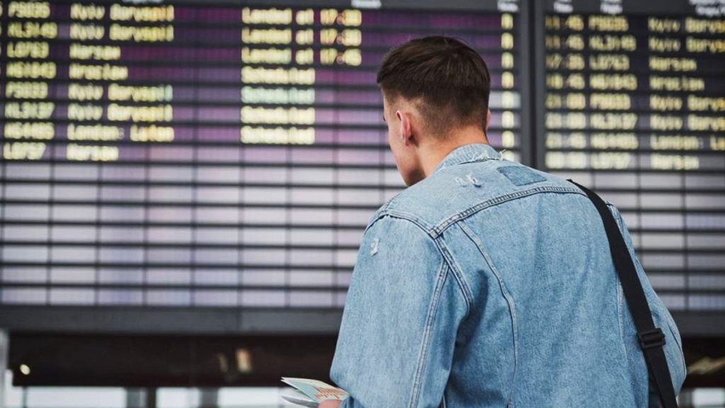 Clima extremo paraliza aeropuertos en EEUU