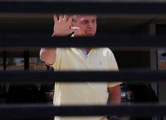 Tribunal Supremo de Brasil niega a Bolsonaro prisión domiciliaria Exmandatario podrá recibir atención médica, pero cumplirá condena en prisión