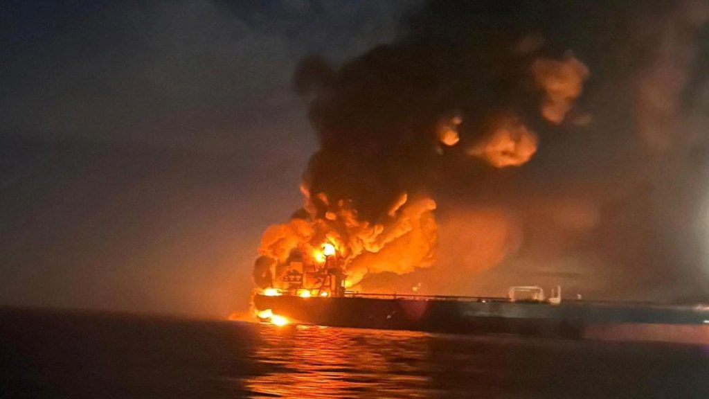 Turquía critica a Kiev por ofensiva contra buques y alerta riesgos para la seguridad marítima