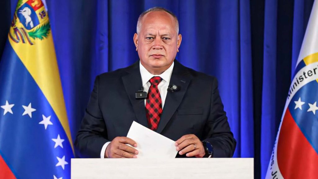 Cabello afirma que Venezuela se mantiene de pie ante nuevas agresiones de EEUU