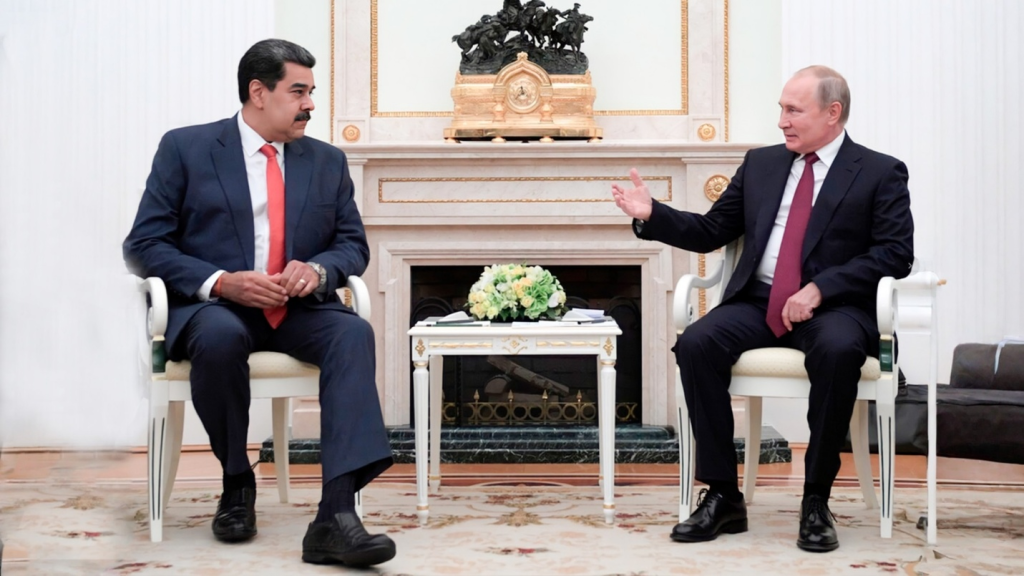 Moscú denuncia un operativo planificado con decenas de drones de largo alcance.