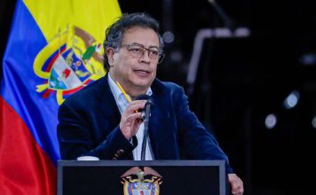 Petro: EEUU invade el Caribe por petróleo Trump admite que EEUU se quedará con el crudo del petrolero venezolano incautado