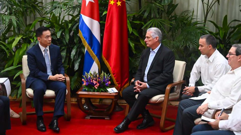 Pekín refuerza cooperación financiera en medio de tensiones externas