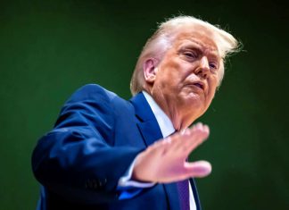 Trump se niega a revelar dónde están buques con petróleo incautado a Venezuela Caracas responde que negocia ventas bajo criterios legales y anuncia fondos soberanos con ingresos petroleros