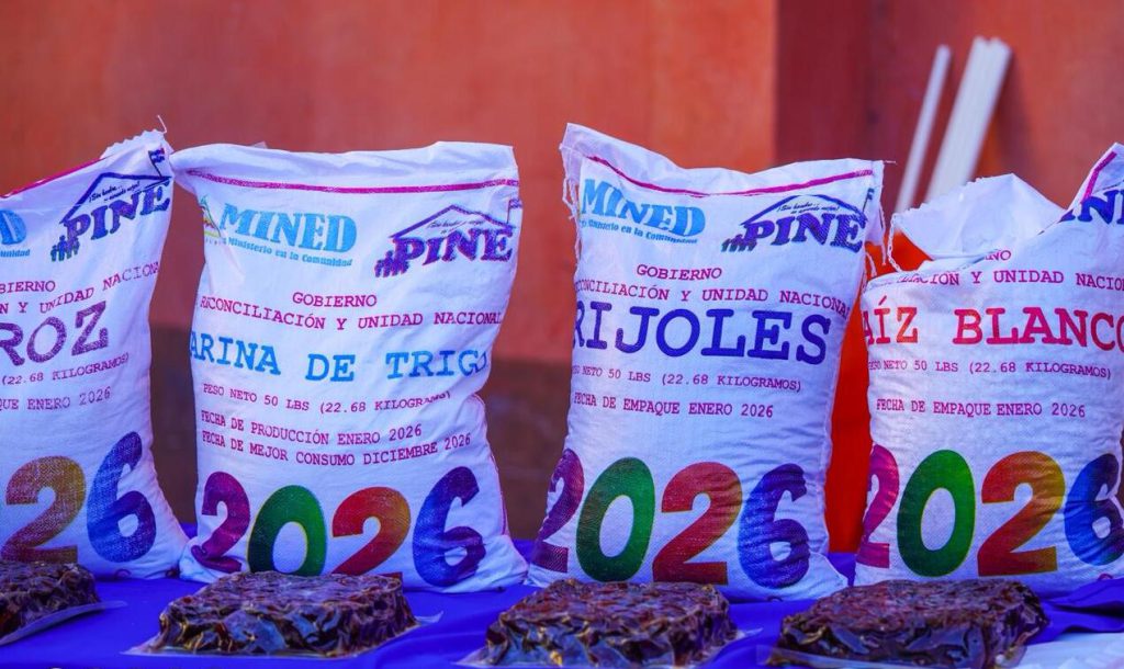 Traslado de 198.181 quintales de alimentos garantiza la merienda escolar durante los primeros 60 días del año lectivo.