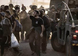 Israel arma a colonos en Cisjordania ocupada