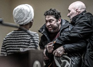 Atacan a Ilhan Omar, congresista de origen somalí y blanco de insultos de Trump Crecen protestas tras muertes durante operativos migratorios del ICE