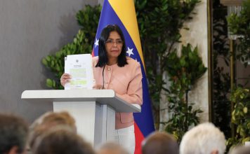 Delcy Rodríguez: Basta de las órdenes de EEUU sobre Venezuela Caracas acusa a EEUU de presiones, bloqueos y extremismo político
