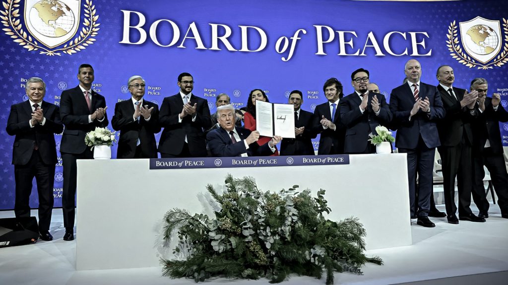 Donald Trump formaliza en Davos el Consejo de Paz con la participación de alrededor de 20 países