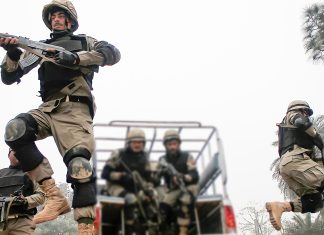 Afganistán y Pakistán intensifican tensiones en la frontera Enfrentamientos recientes dejan decenas de víctimas y elevan la preocupación regional