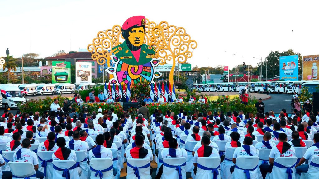 Nicaragua recibe más de 4.600 buses y microbuses con respaldo de China y Rusia desde 2007