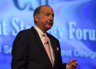 Ex asesor del Pentágono insta a Trump evitar una agresión militar con Irán Experto estadounidense alerta que sanciones y ataques militares no funcionan con Irán