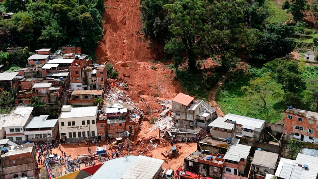 Lluvias en Minas Gerais colapsan viviendas y dejan al menos 36 muertos