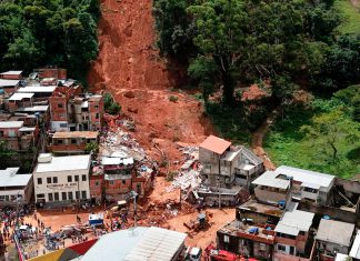 Intensas precipitaciones dejan al menos 36 muertos en Brasil Lluvias en Minas Gerais colapsan viviendas y dejan al menos 36 muertos