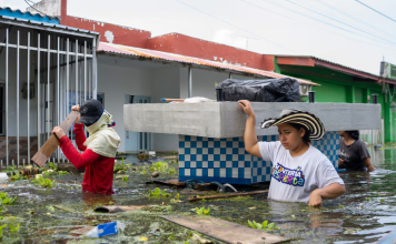 Inundaciones en Colombia dejan al menos 17 muertos y más de 250.000 afectados Viviendas afectadas por las intensas lluvias registradas en varias regiones de Colombia.