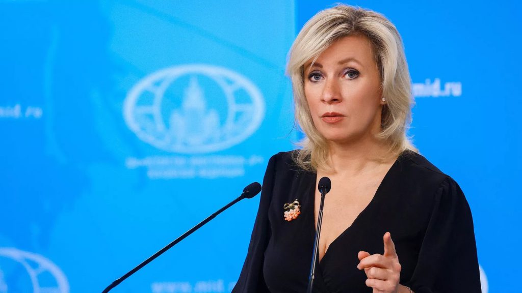 Portavoz de la Cancillería Rusia vincula archivos Epstein con la élite occidental y acusa hipocresía moral