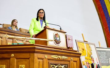 Delcy Rodríguez: Nicolás Maduro es el presidente legítimo de Venezuela