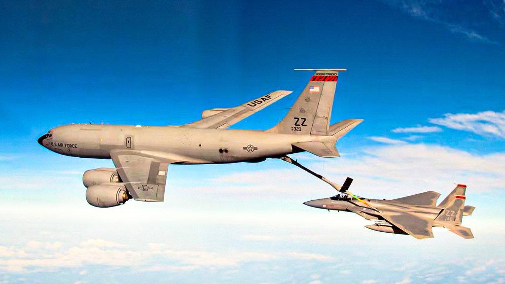 Caída de avión cisterna en Irak eleva a 13 bajas estadounidenses