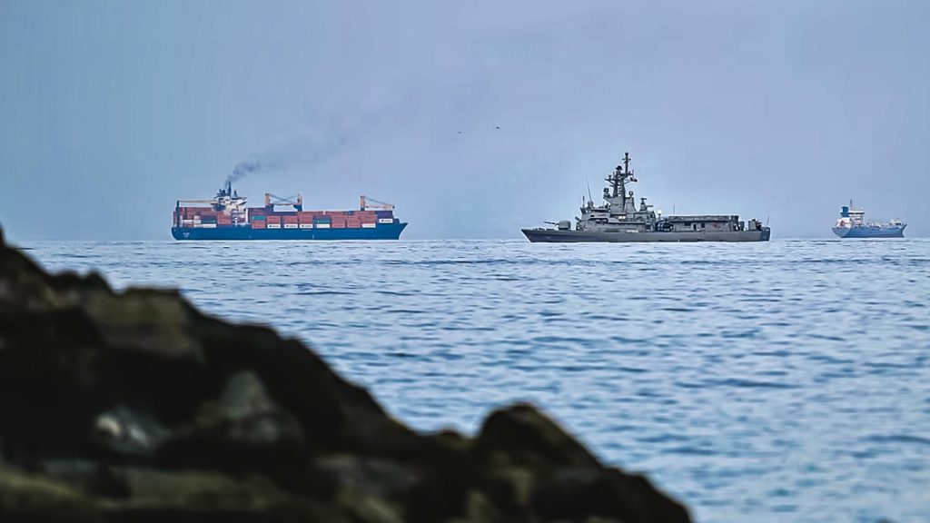 Irán redefine tránsito en Ormuz en medio de tensión