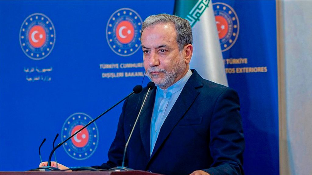 Canciller de Irán critica respaldo de EEUU a Israel sobre Gaza pero condena la defensa iraní