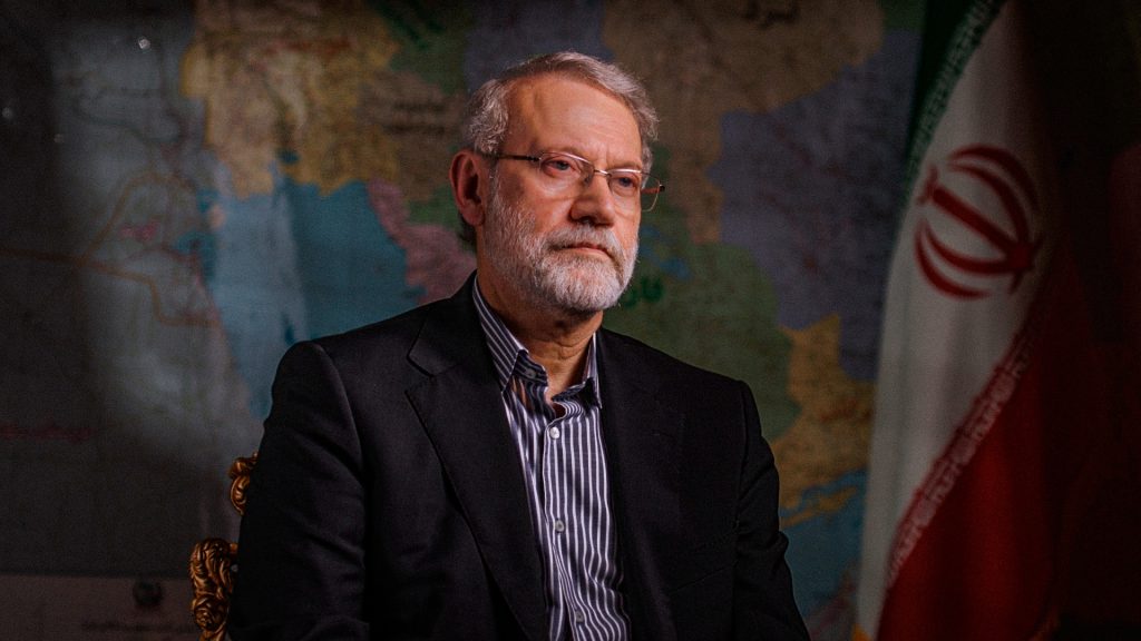 Ali Larijani, secretario del Consejo de Seguridad, insta a la unidad musulmana en medio del conflicto con Washington y Tel Aviv