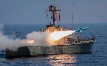 Irán niega destrucción de su armada y desafía a Washington Portavoz de la Guardia Revolucionaria de Irán rechaza destrucción de la armada militar iraní