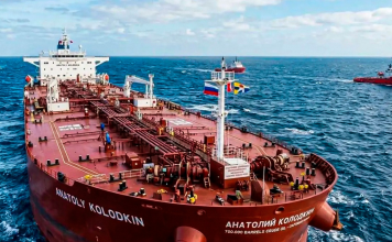 Llega petróleo de Rusia a Cuba en medio de bloqueo de EEUU El arribo del buque marca el primer envío en tres meses tras el corte de suministros