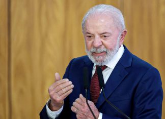 Lula alerta sobre nueva injerencia de EEUU en la región Líderes latinoamericanos alertan sobre presiones externas en la región