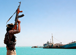 Yemen advierte que podría cerrar el paso de Bab al-Mandeb El cierre del paso marítimo impactaría rutas clave del comercio internacional