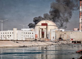 Bombardeo en planta nuclear de Irán reaviva temores en Oriente Medio Comunidad internacional alerta posible crisis radiológica en Oriente Medio / Imagen de referencia generada por IA