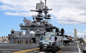 Buque de guerra de EEUU huye tras ser atacado por Irán Impactos en Tel Aviv, Haifa y Beersheba elevan la tensión regional