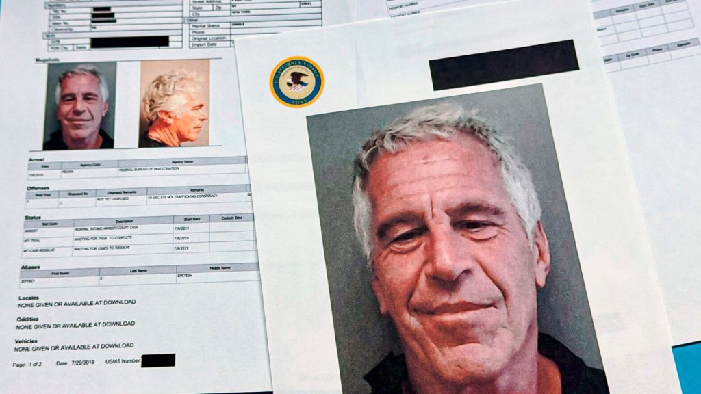 El bloqueo retrasa el proceso contra Peter Mandelson y reaviva la presión política