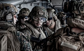 EEUU retira militares de Baréin tras ataques de Irán 1.500 marinos y sus familias regresan a EEUU sin pertenencias